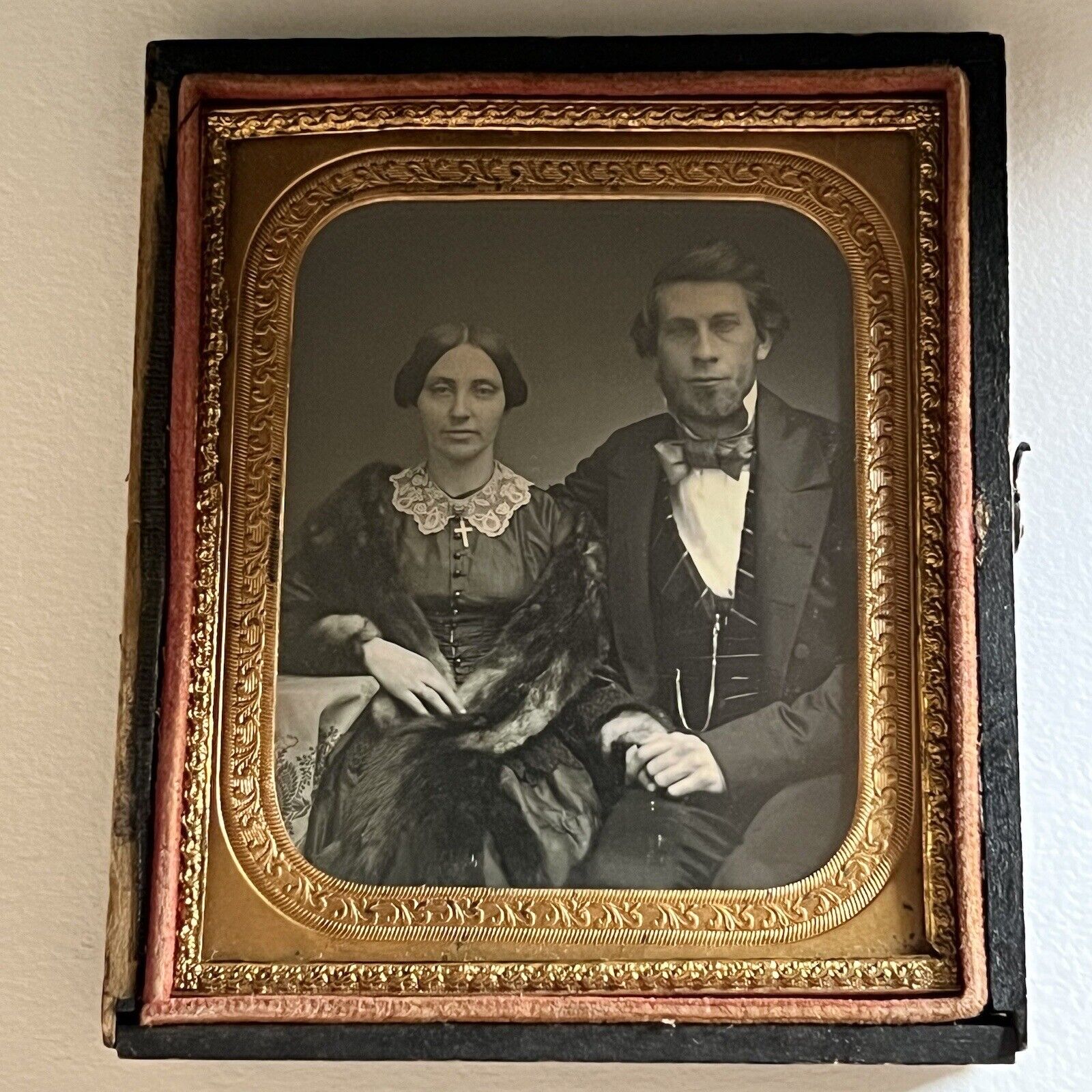 Antique Daguerreotype Photograph Beautiful Young Couple Man Woman Holding Hands