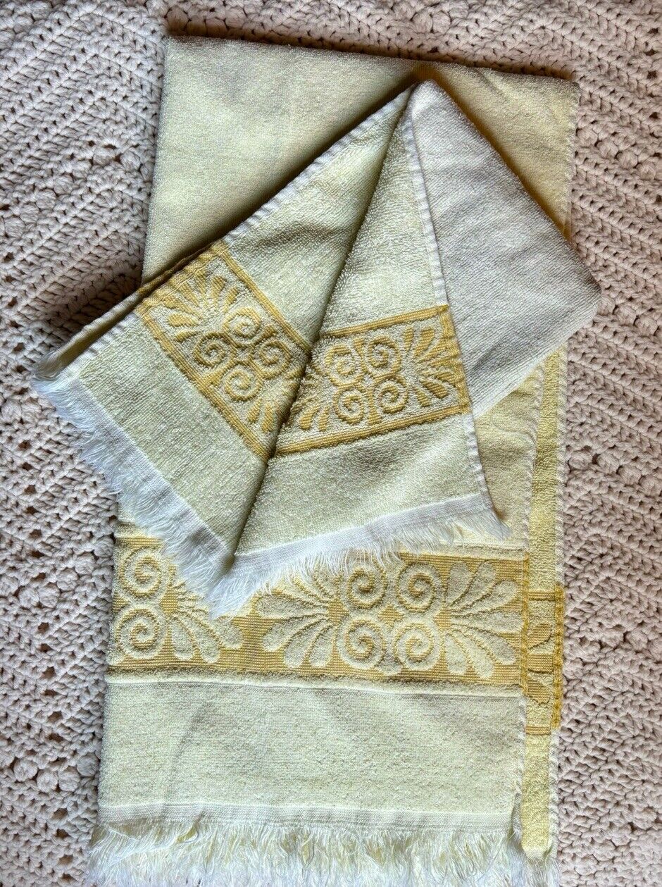 Vintage Monticello Fringe Yellow Towel Set by Cannon Bath & Hand Towels 2 Piece