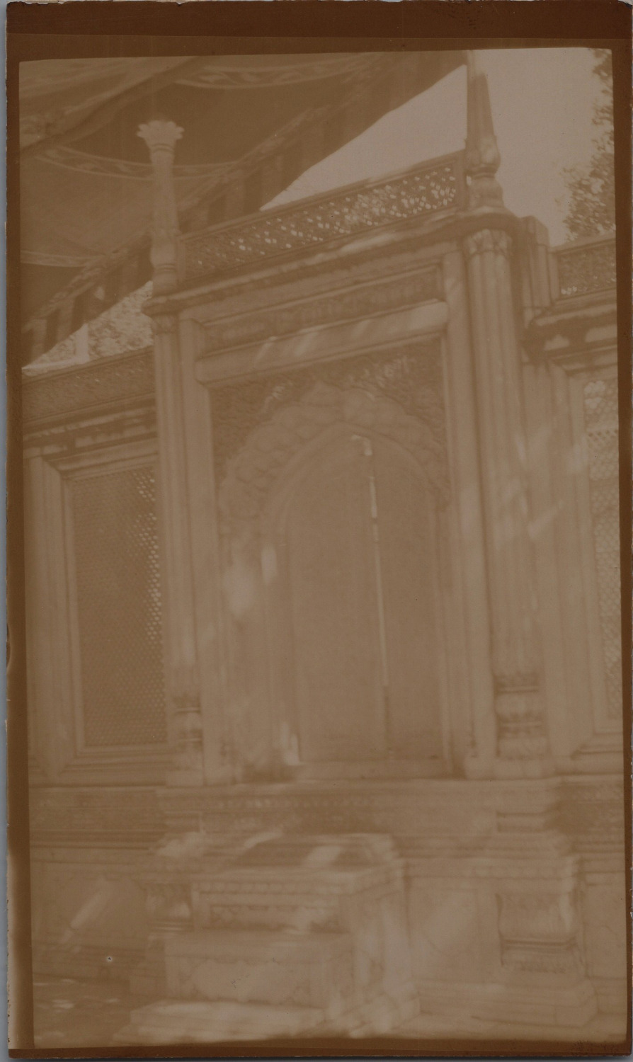 India, Dalhi, Jahangir Tomb Vintage Print, Vintage Print c