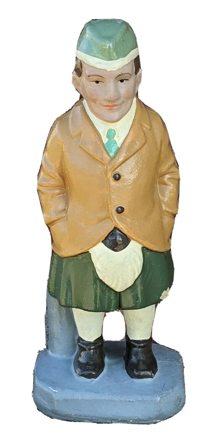 German sawdust composite Scottish man in kilt figurine, vintage, 5 1/4\
