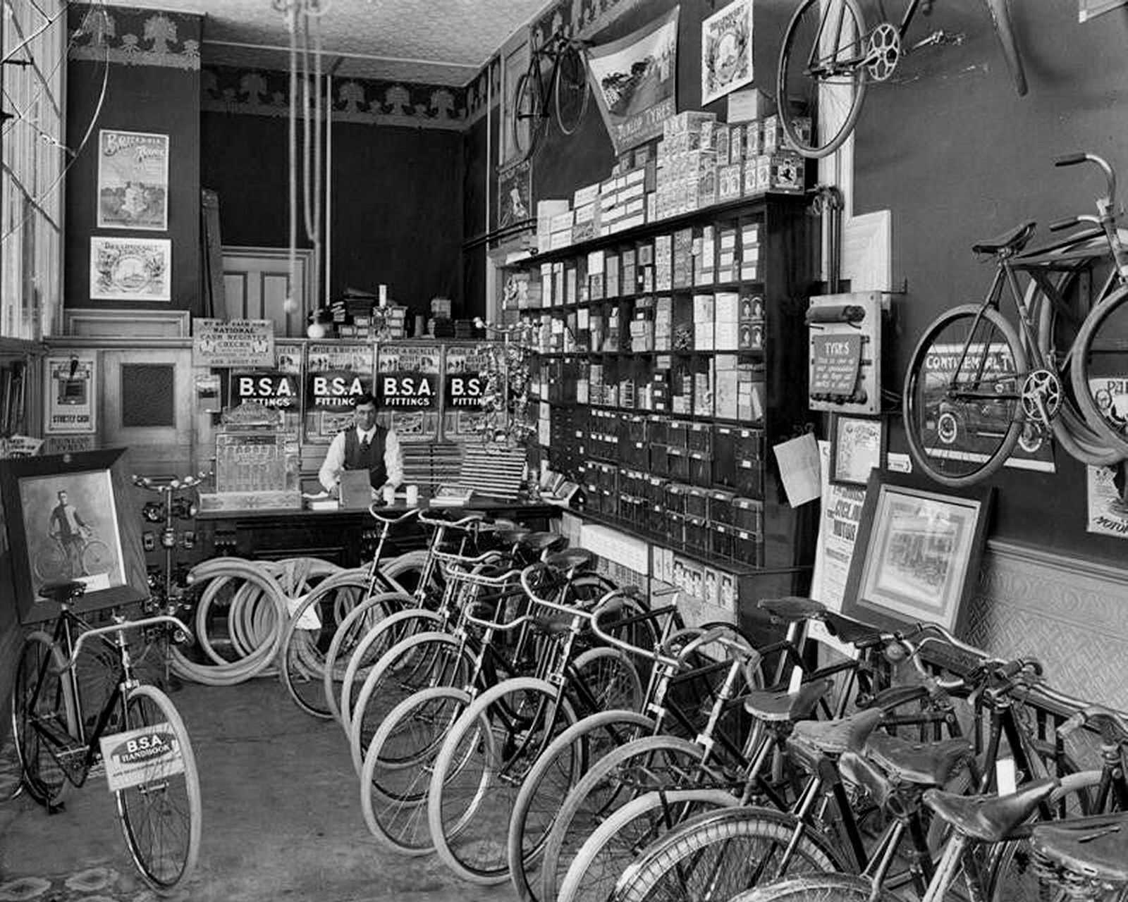 1910 WASHINGTON DC  BICYCLE SHOP INTERIOR 8.5X11 Photo