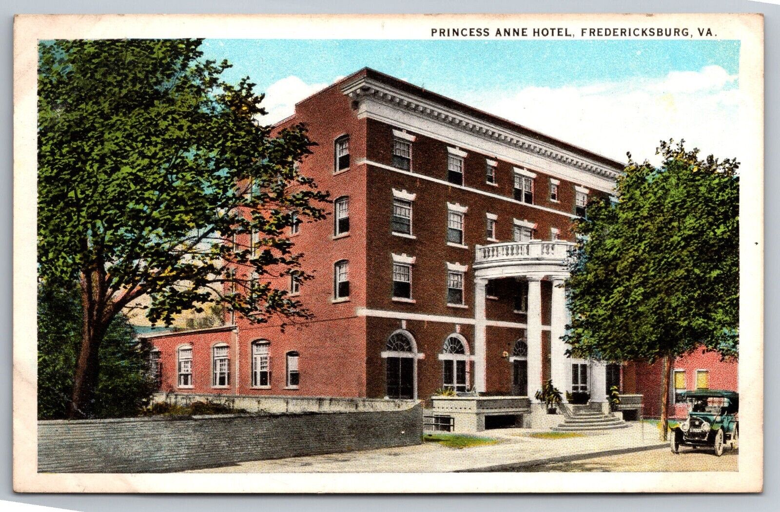Princess Anne Hotel. Fredericksburg, Virginia Postcard. VA