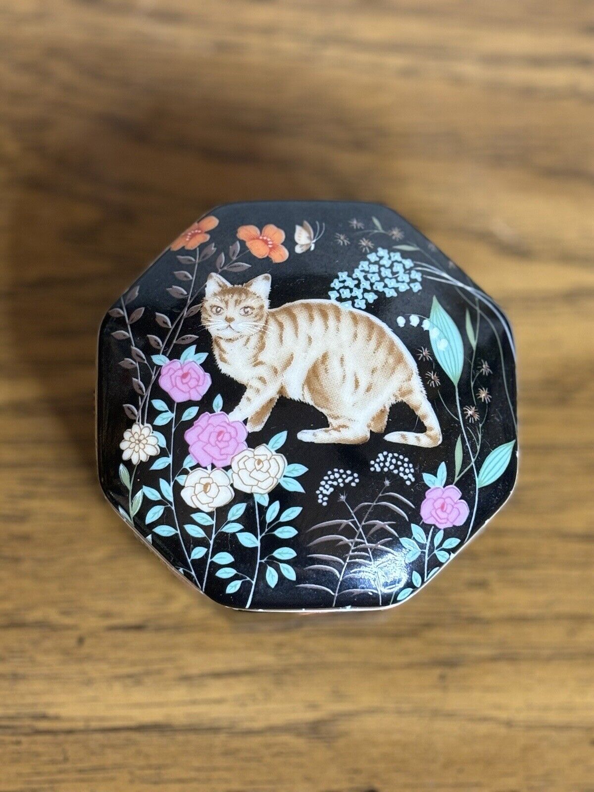 Vintage 70s ORANGE TABBY CAT Black Ceramic Porcelain Floral Trinket Box Japan