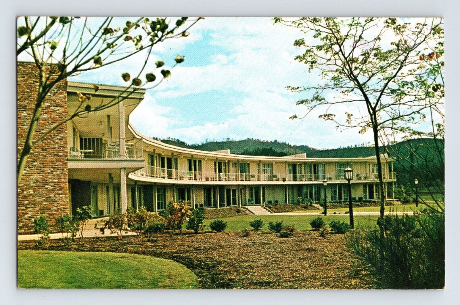 Postcard Oregon Coburg OR Country Squire Motel 1960s Unposted Chrome