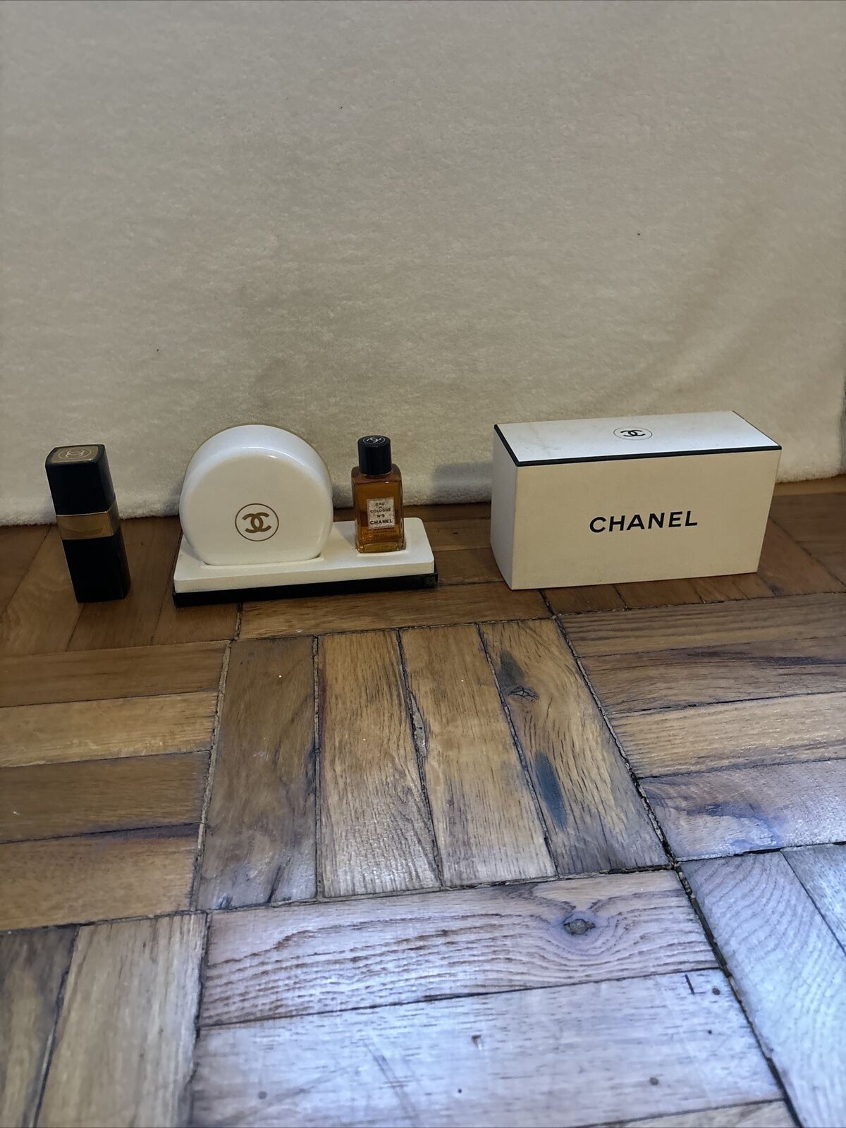 VTG Chanel No. 5 Set - Bath Powder 4 oz & Eau de Cologne 2 oz NEW & 1.5oz Spray