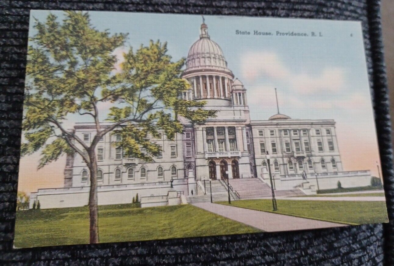 Providence RI-Rhode Island State House Vintage Linen Postcard