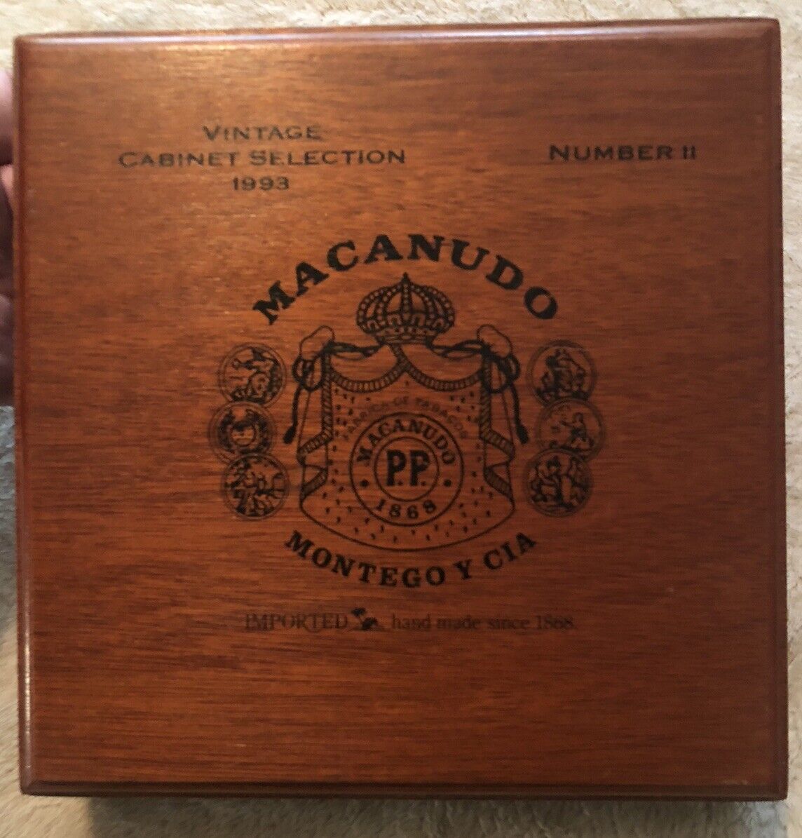 Macanudo Number II Vintage Cabinet 1993 Wooden Cigar Box with Dealer Note