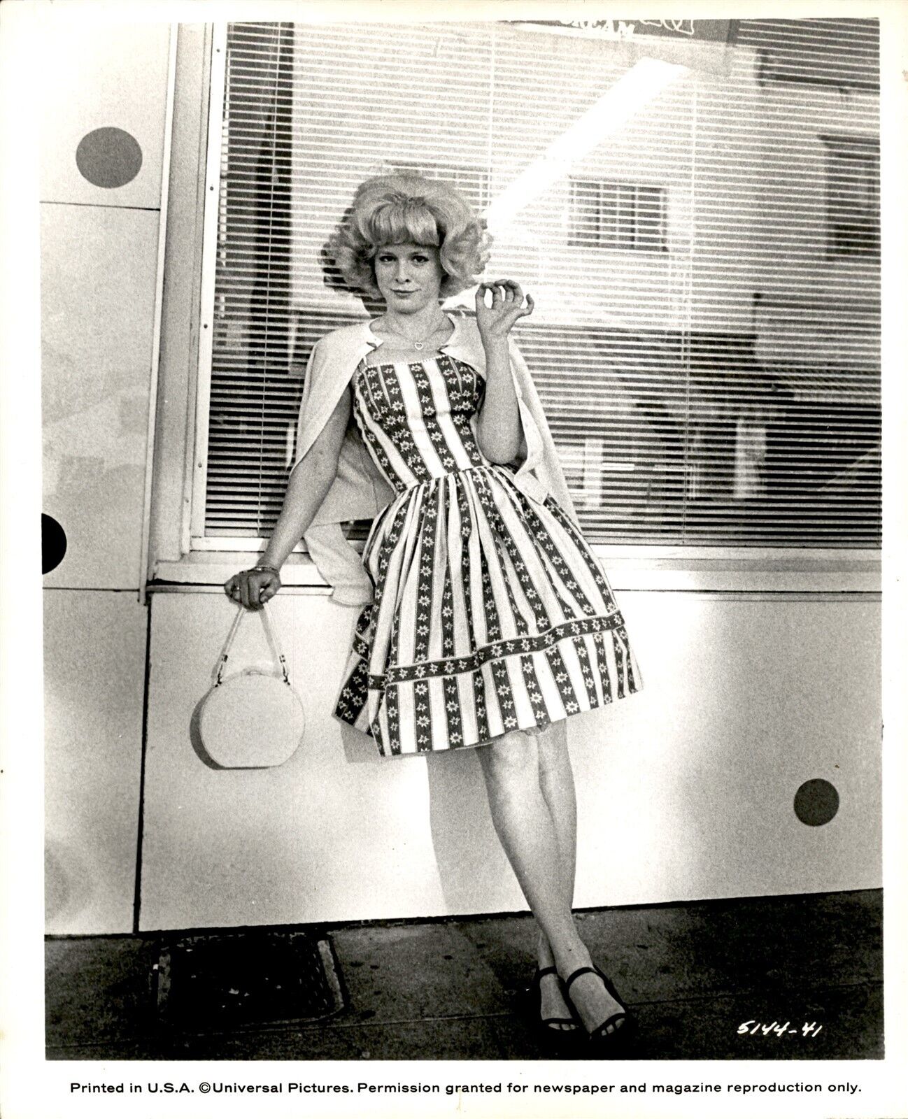 BR9 Original Photo CANDY CLARK Actress in 1973 Film AMERICAN GRAFFITI Cute Dress