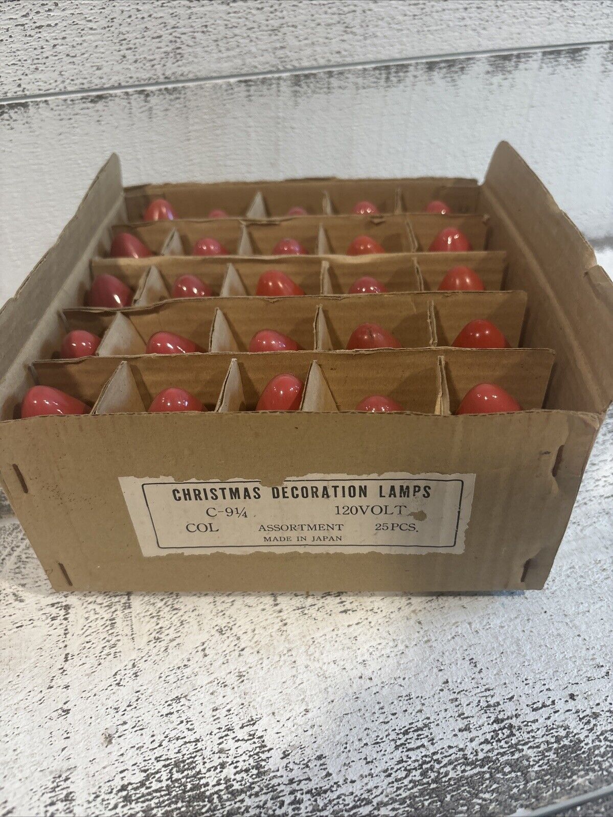 Vtg General Electric GE C9-1/4 Outdoor Christmas Lamps Red Bulbs Box of 25