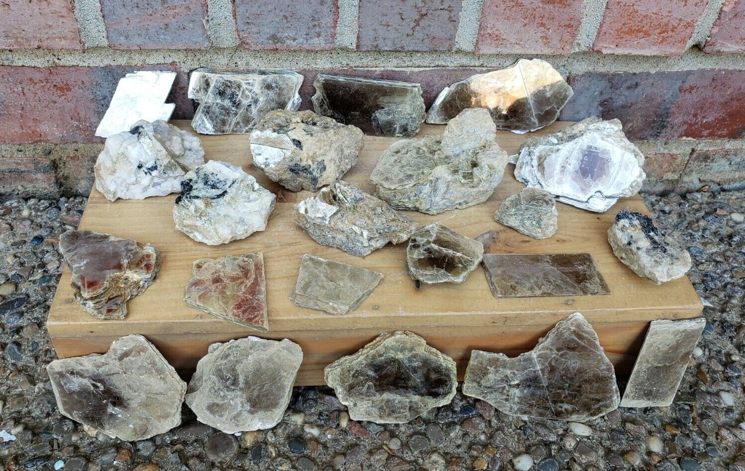 Lot of Mica Sheets Books Natural Mineral Rock 1 lb. 13 oz Estate Specimens
