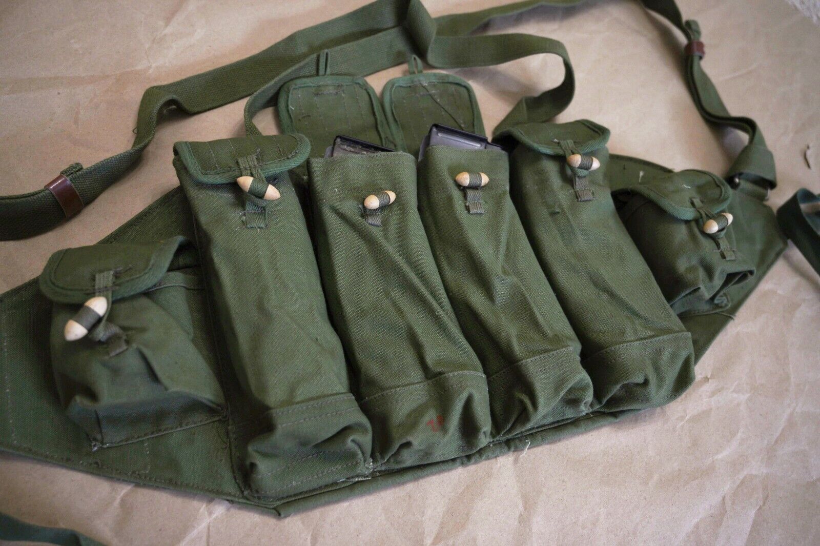 GENUINE ORIGINAL CHINESE MILITARY TYPE 81 CHEST-RIG BANDOLIER POUCH NOS