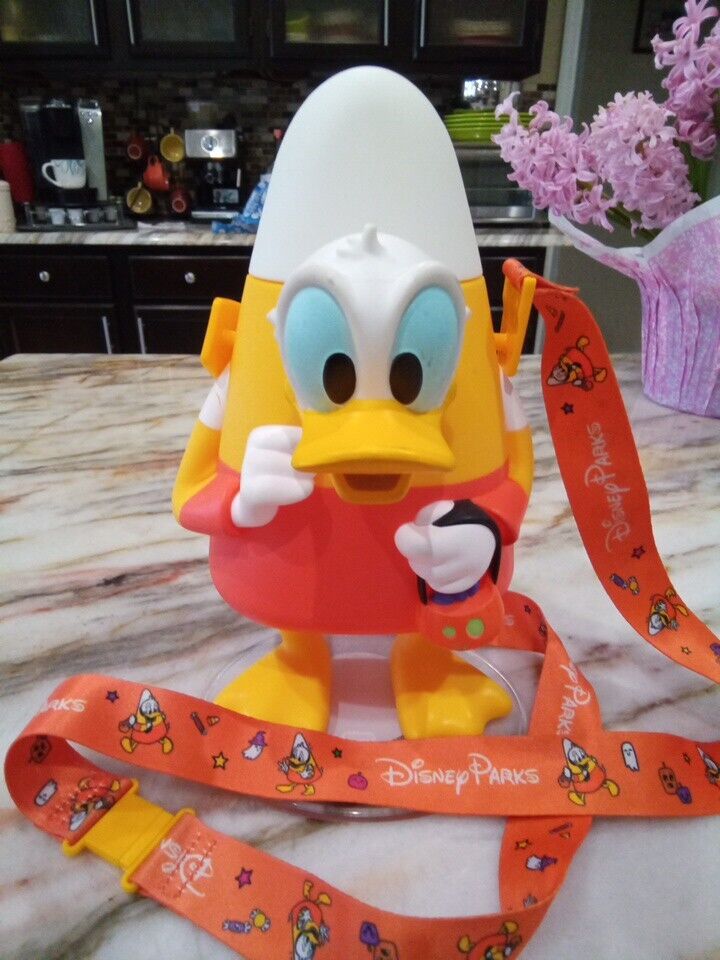 2022 Disney Halloween Donald Duck Candy Corn Sipper • Original Lanyard