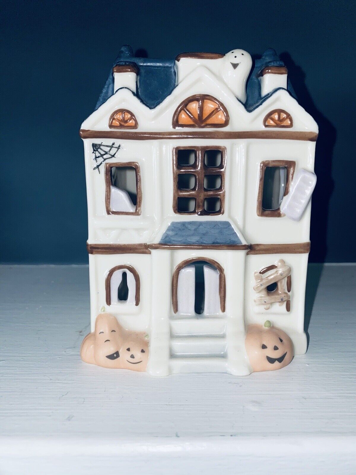 Lenox Store Exclusive Halloween Haunted House Votive Porcelain Display Holiday