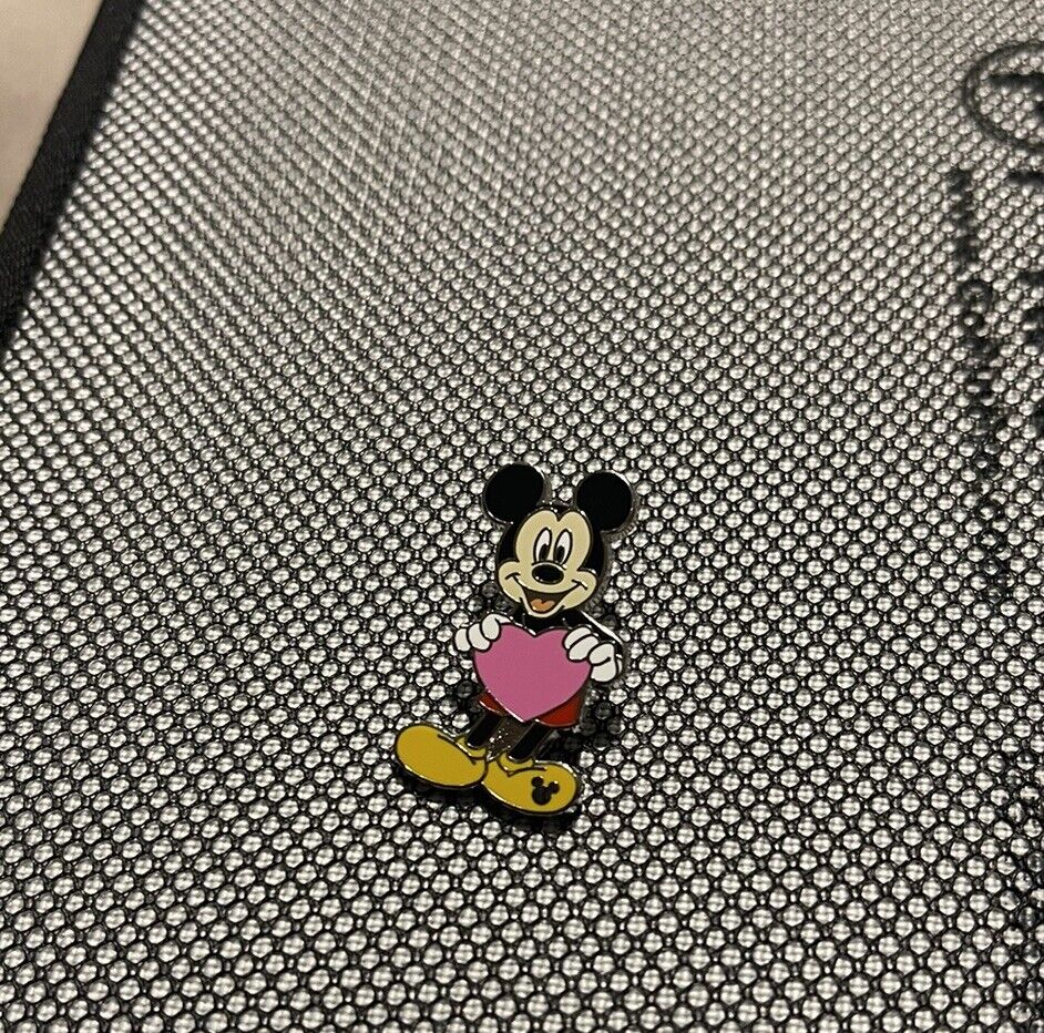 Disney Pin Disneyland Hidden Mickey Holiday Valentine’s Day Mickey Mouse 2024