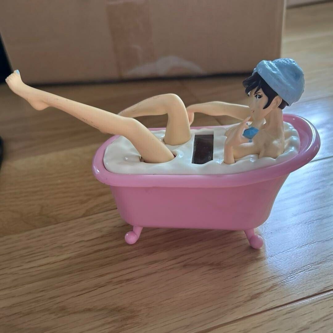 Lupin the Third DX Bath Time Fujiko Mine Real Figure Banpresto USED