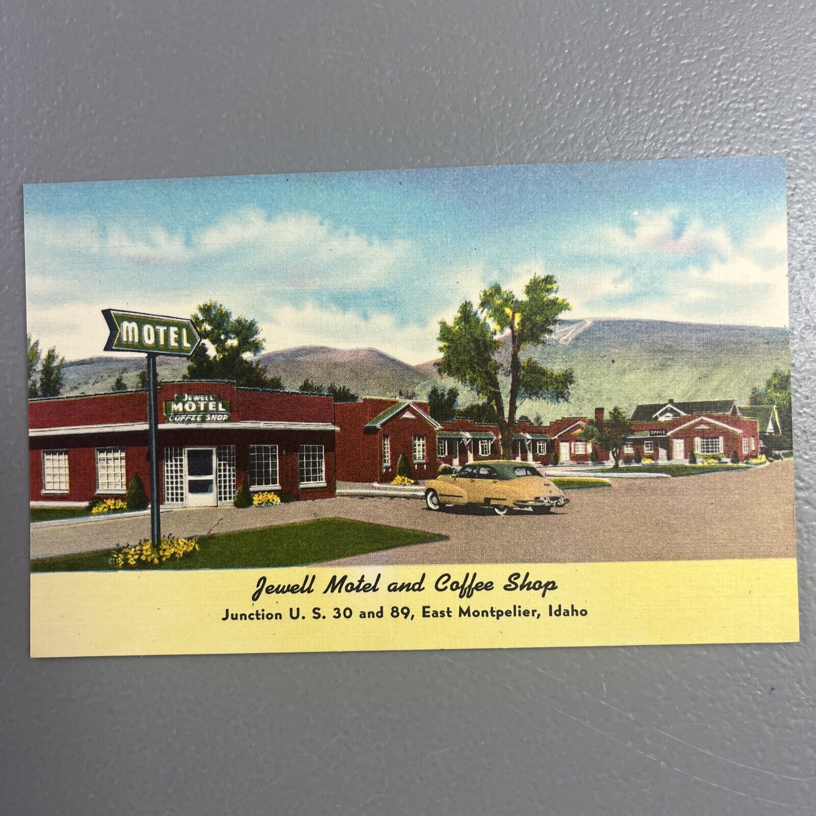 Linen Postcard Jewell Motel and Coffee Shop US 30 and 89 East Montpelier, Idaho