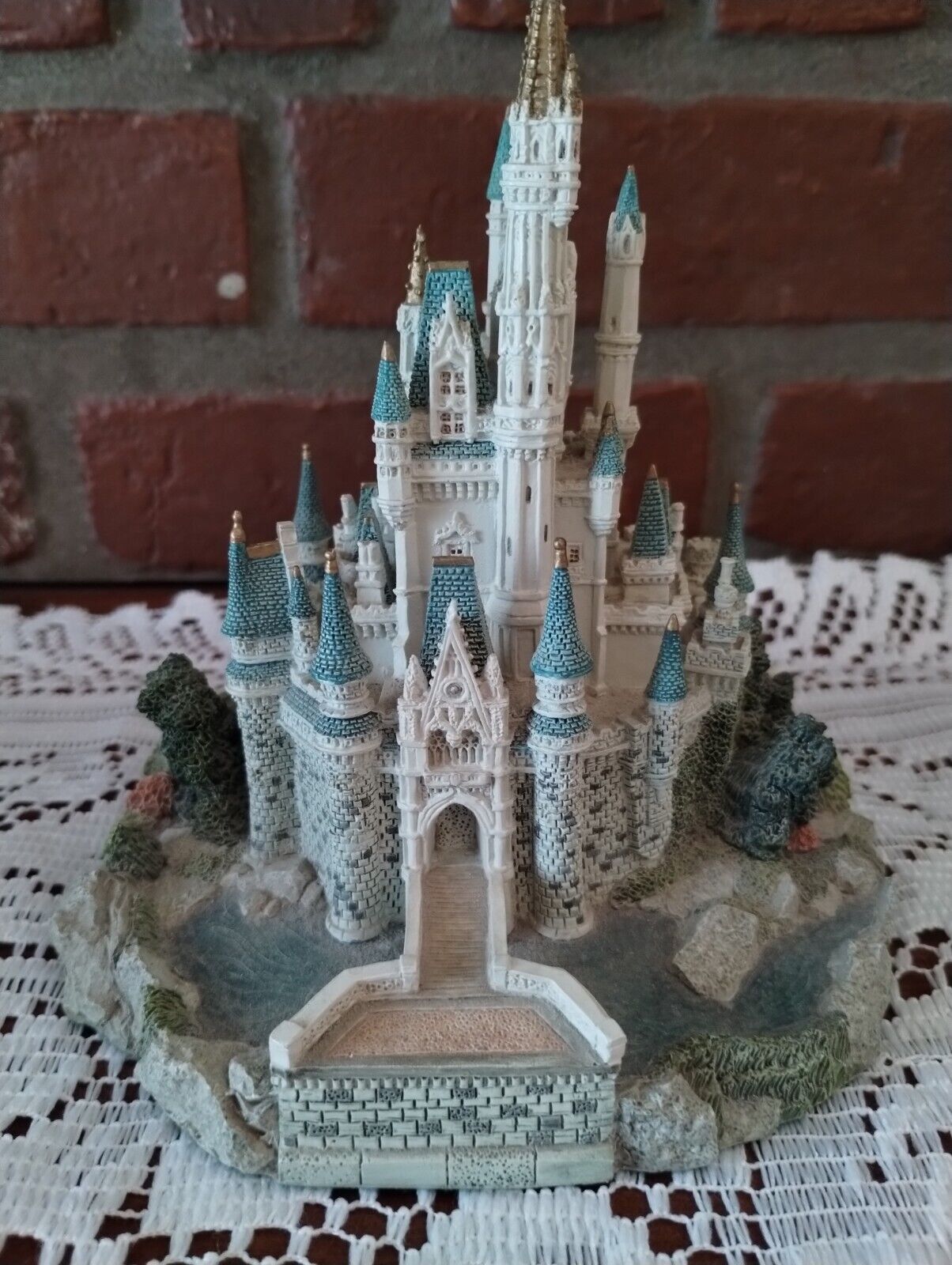 Vintage Fraser Design The Disney Collection Cinderella Castle 