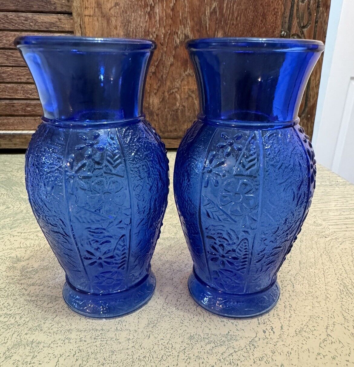 vintage LE Smith blue Glass floral design vase Set Of 2
