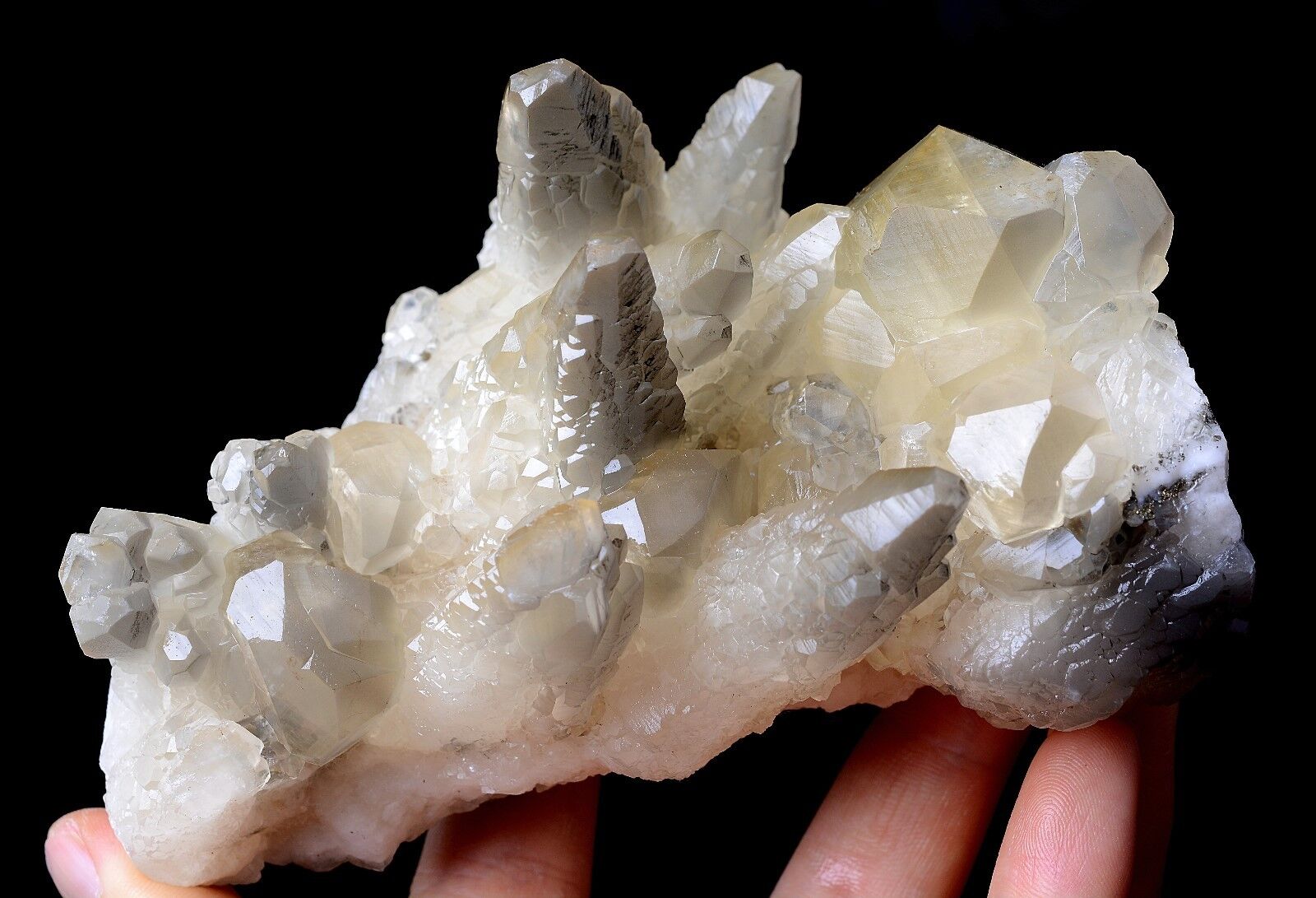 518g  Beautiful Rare Dipyramidal Yellow Calcite CLUSTER Mineral Specimen/ China