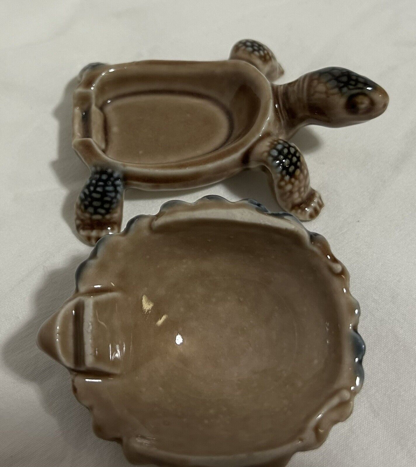 Little Cute Collectible Wade Porcelain Made In England Trinket Holder Shell 