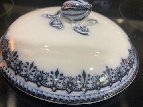 Losol Ware Croxton Keeling & Co. Burselem, England Small covered dish lid only