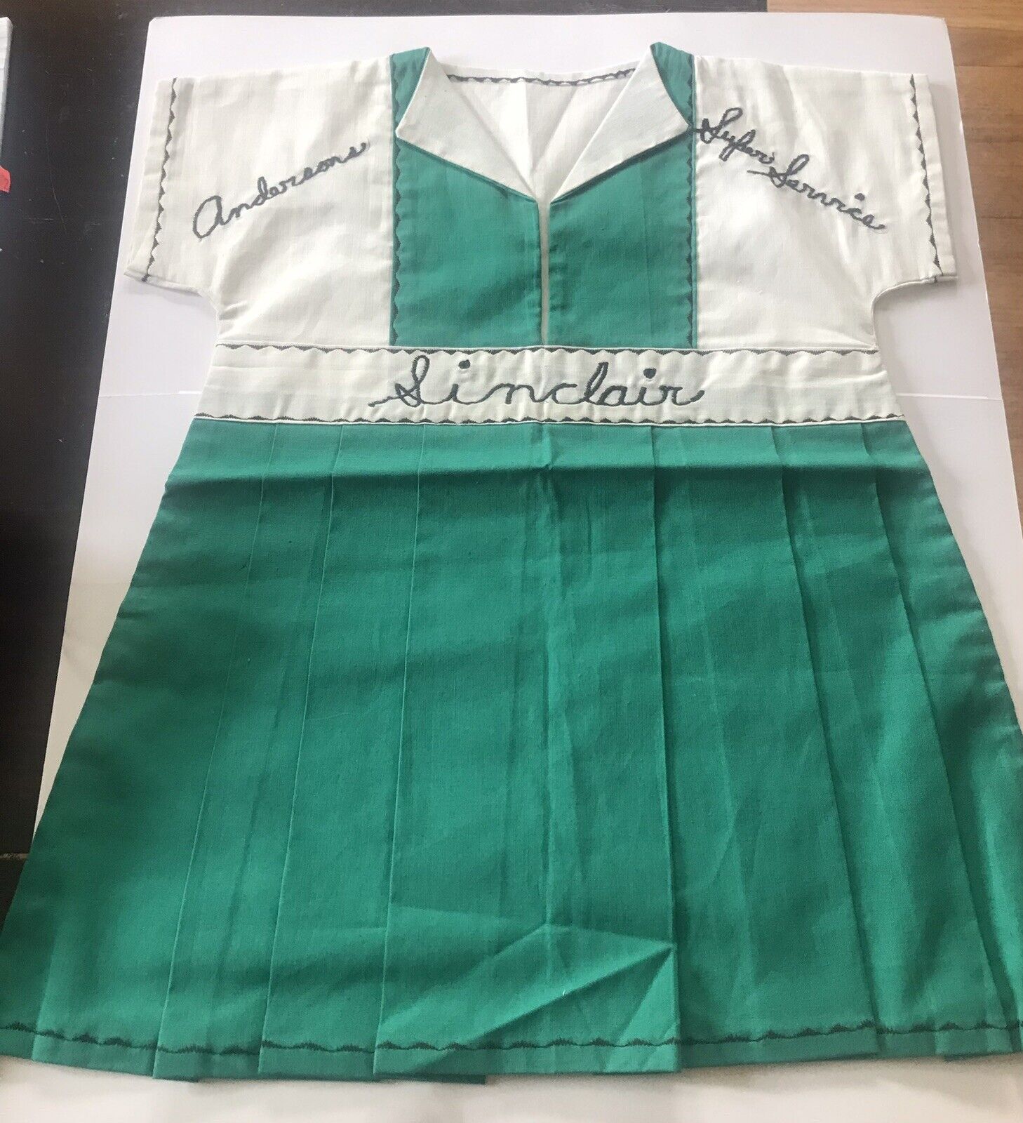 Vintage 1950’ 60’s Sinclair Gas Station Homemade Child’s Dress Andersons Service