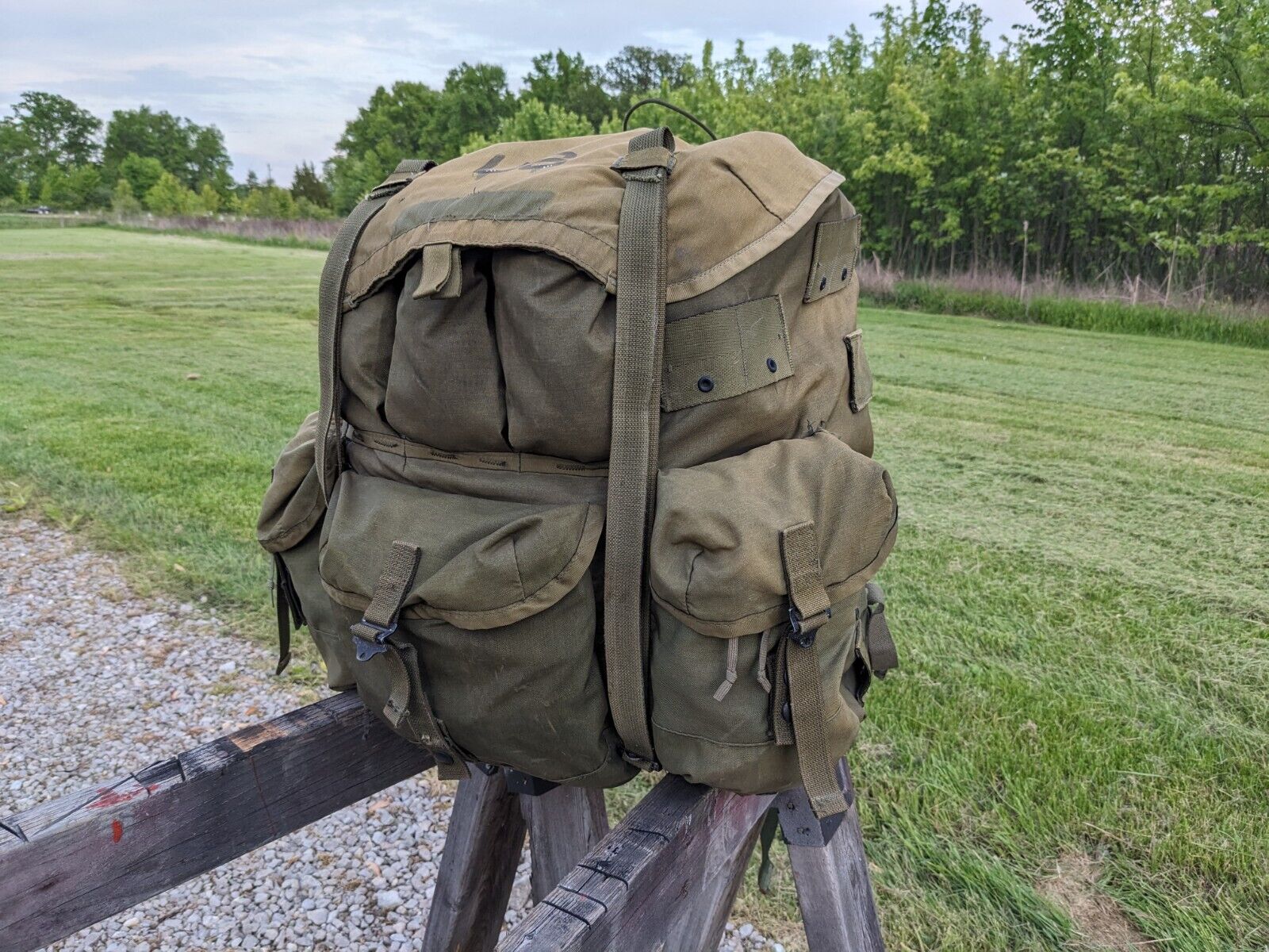 US Military Large ALICE LC-1 Nylon Combat Field Pack  with Frame and Kidney Belt