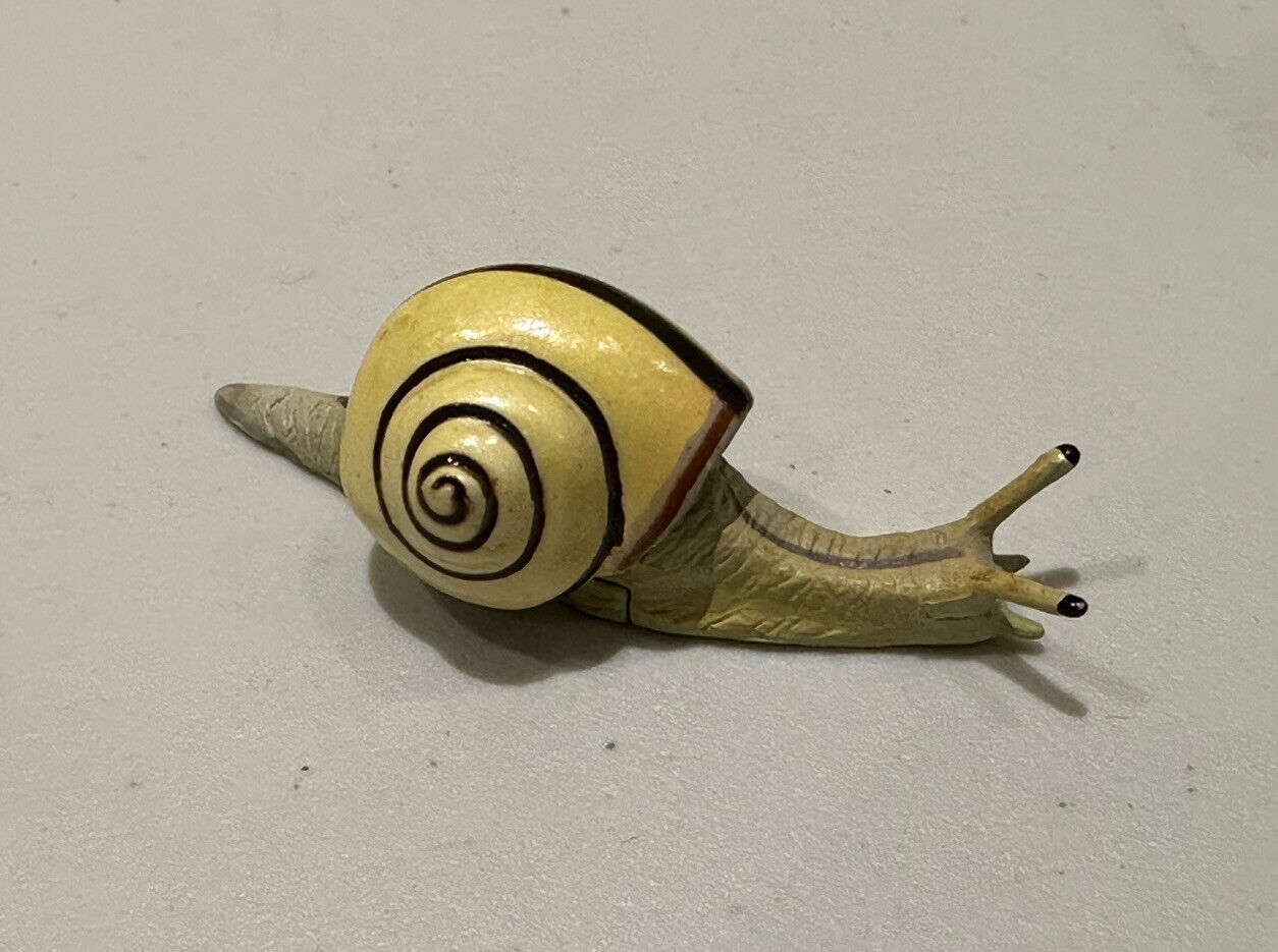 Kaiyodo Furuta Japan Exclusive Garden Snail Figure