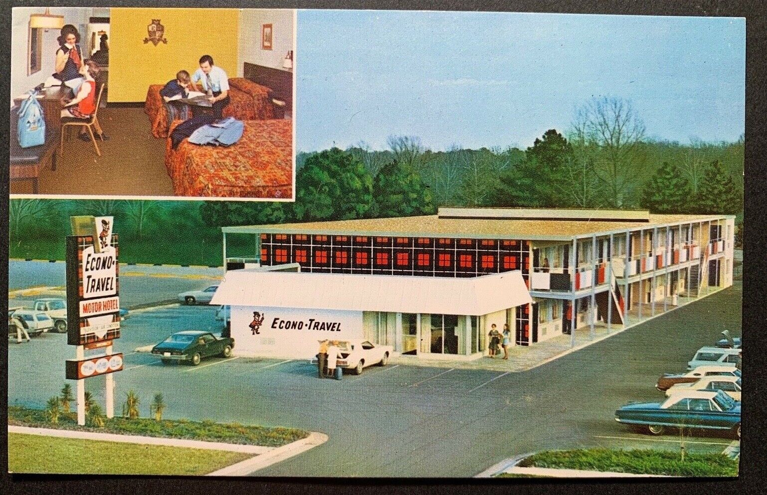 Multi-View Postcard Virgina Beach VA - c1970s Econo-Travel Motel Old Cars