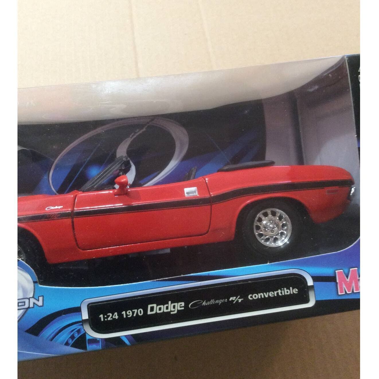New Maisto Special Edition  1970 Red Dodge Convertible Model Car NIB challenger