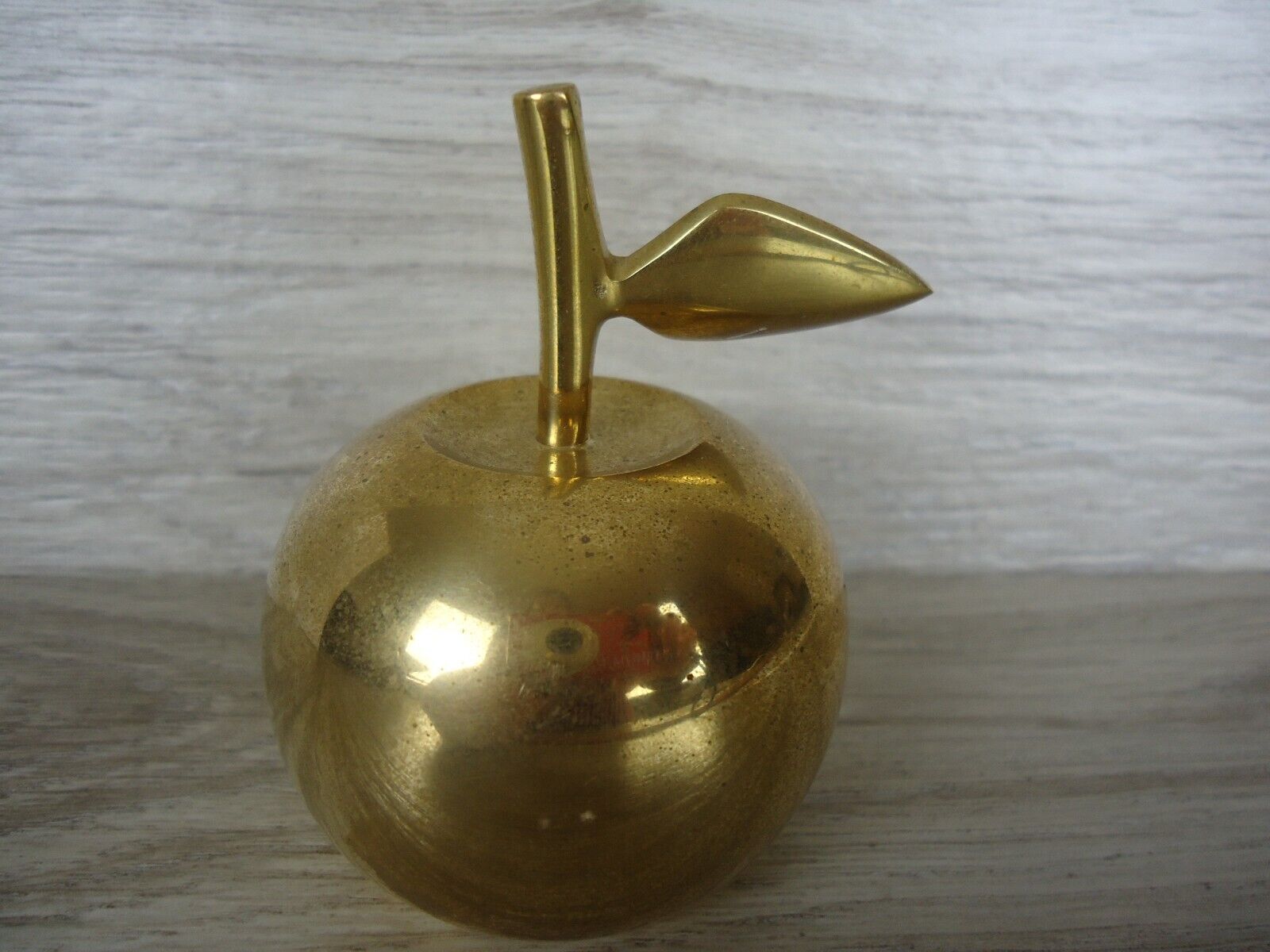 VTG Brass Apple Bell Paperweight 70s Decor Farm Country Orchard Maximalist Retro