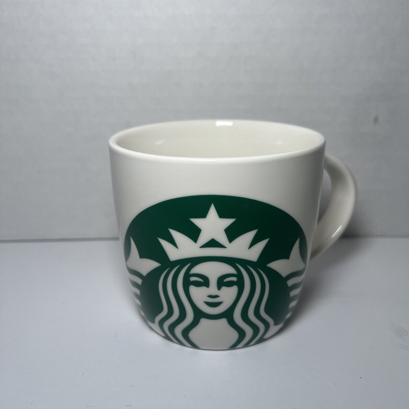 Starbucks 2017 Classic White Green Mermaid Logo Coffee  / SOUP  Mug  14 Fl Oz 
