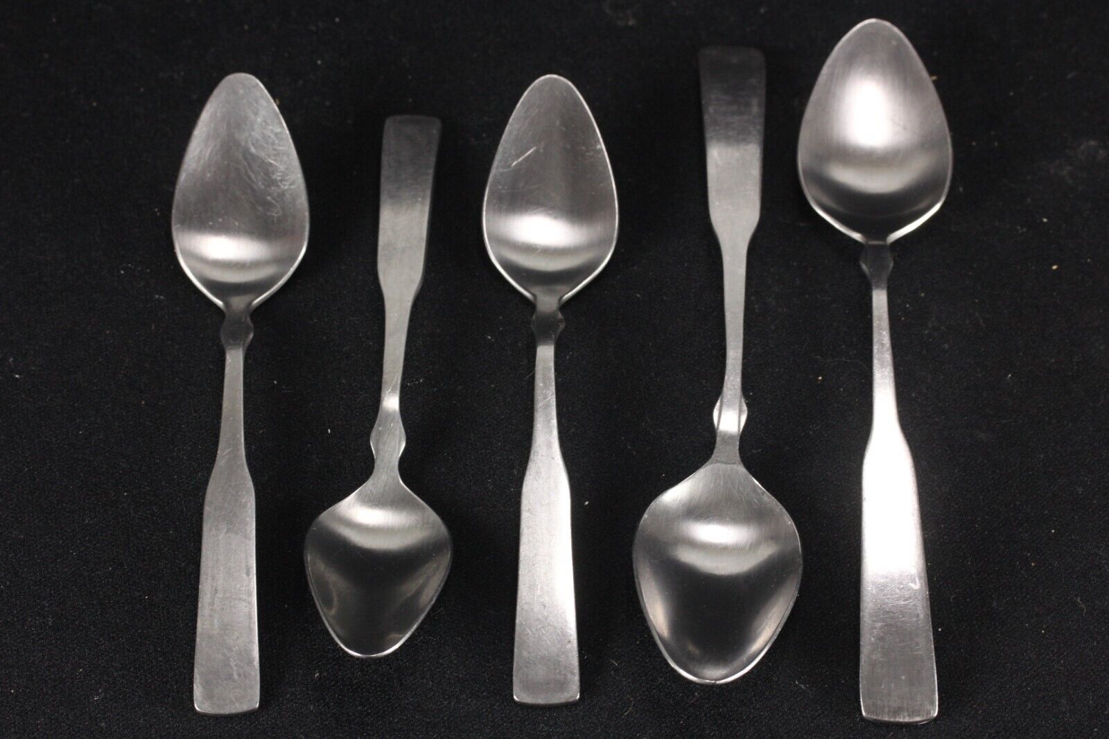 Danica Pattern Stainless Steel Korea Vintage Flatware 5 Spoons