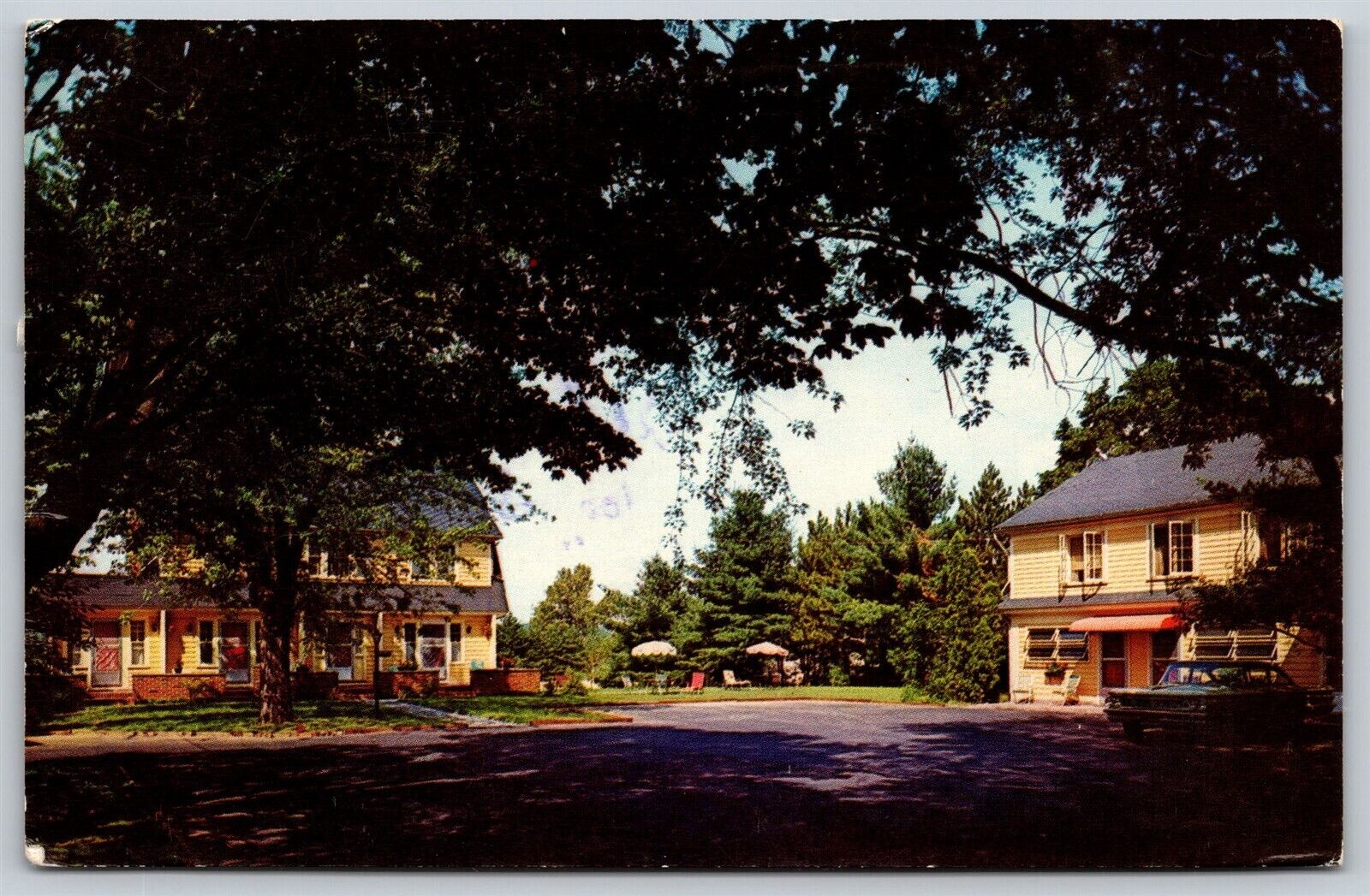 Postcard Allen\'s Motel, Sanford, Maine V138