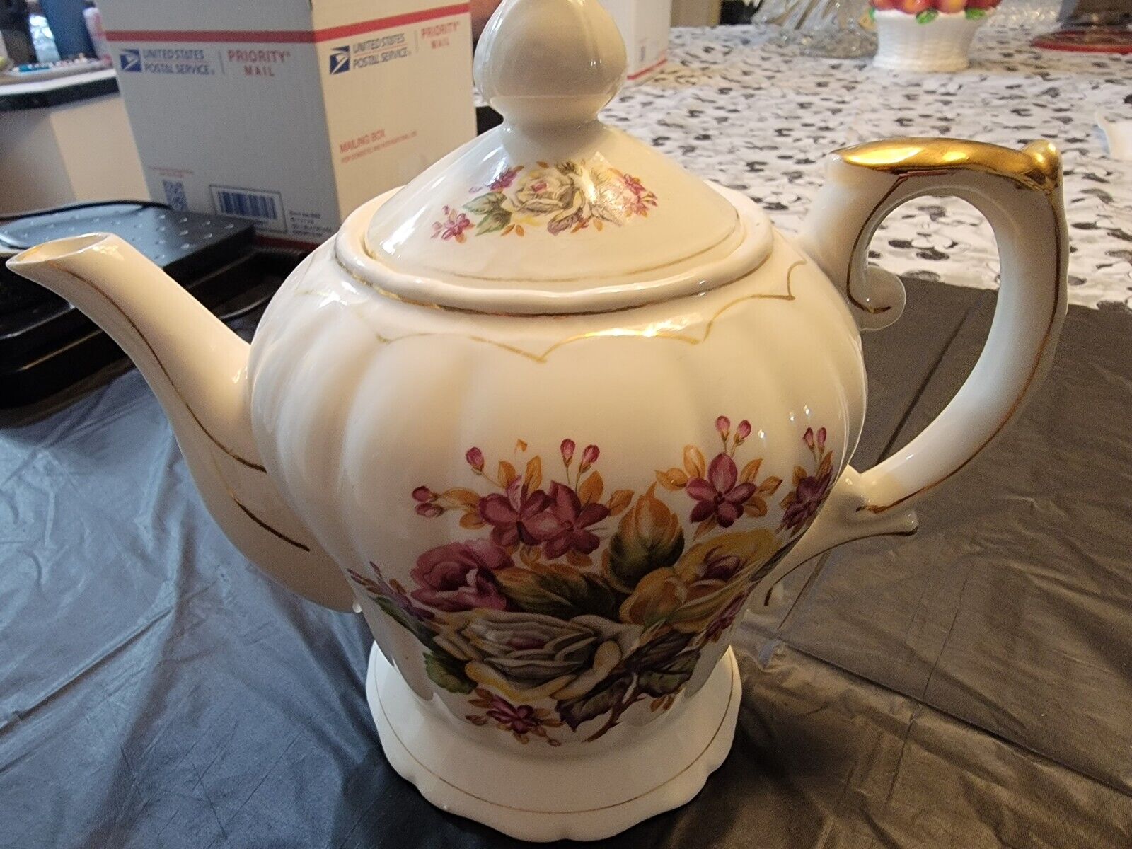 Vintage Pompadour Rose Gold Trim Porcelain Teapot With Lid