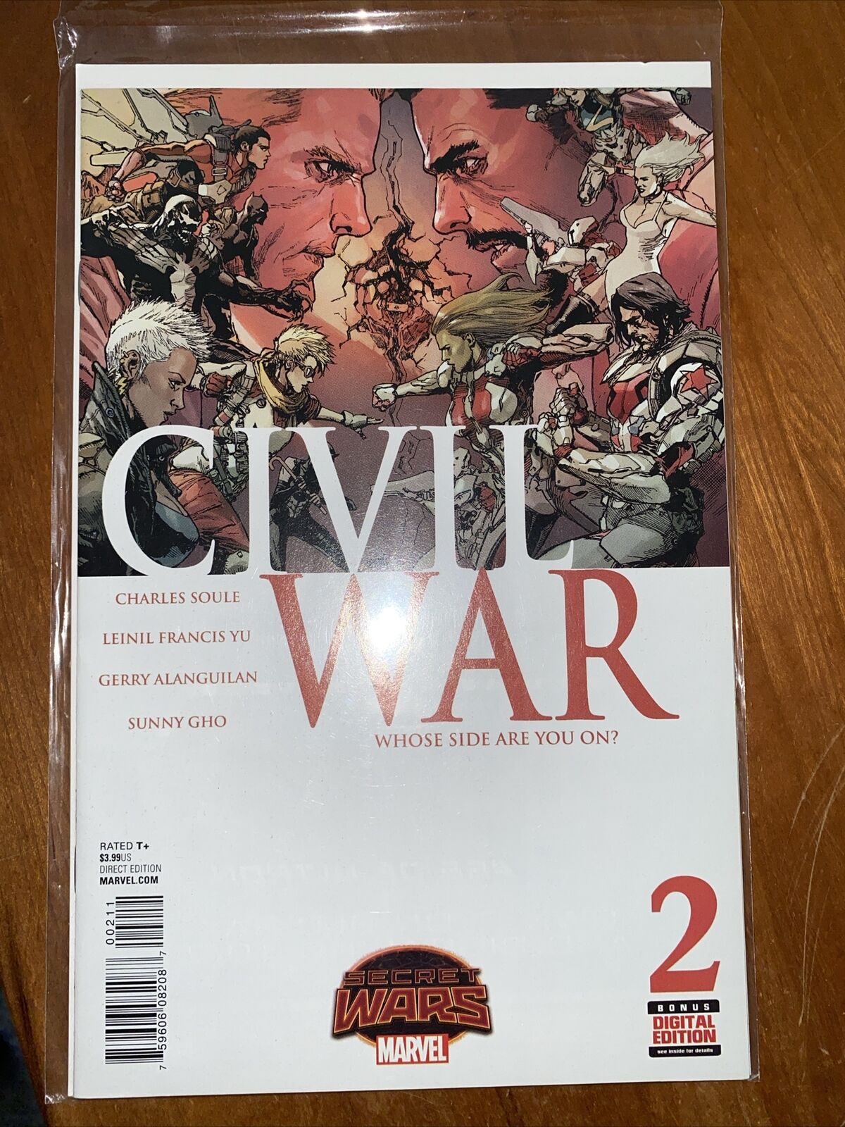 CIVIL WAR #2 MARVEL COMIC BOOK