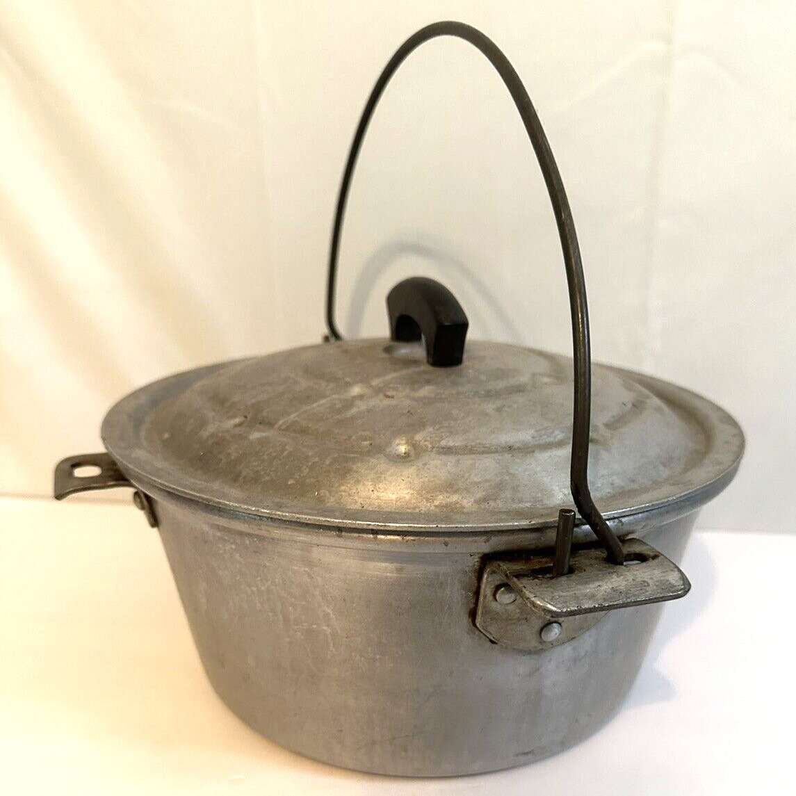 Vintage Wear Ever Large Stock Pot 4.5 QT  Made In USA w/LID AND HANDLE