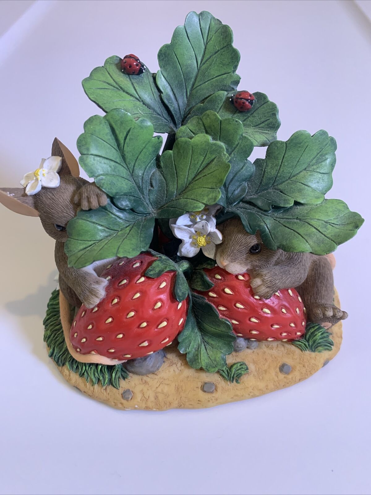 Charming Tails Sometimes Love Is Berry Shy Mouse Strawberry Figurine Fitz Floyd