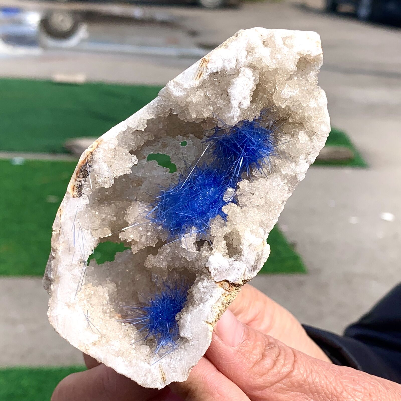 219G Rare Moroccan blue magnesite and quartz crystal coexisting specimen
