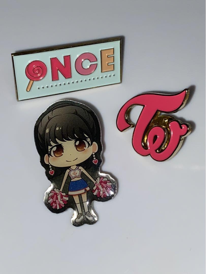 Twice Momo Pin Badge Tower Records Limited