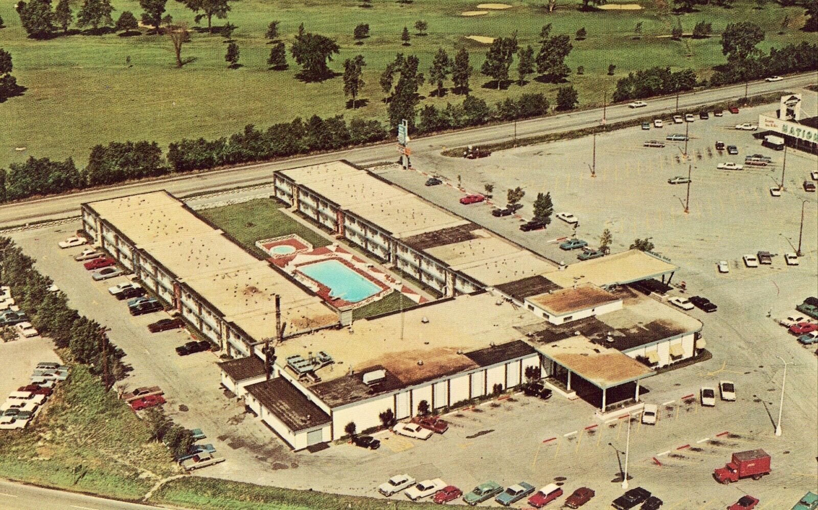 Dixie Governor Motor Inn - East Hazelcrest, Illinois Postcard