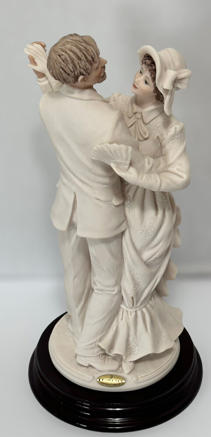 Vintage GIUSEPPE ARMANI The Waltz Figurine #1286F Porcelain 1998 Made In Italy
