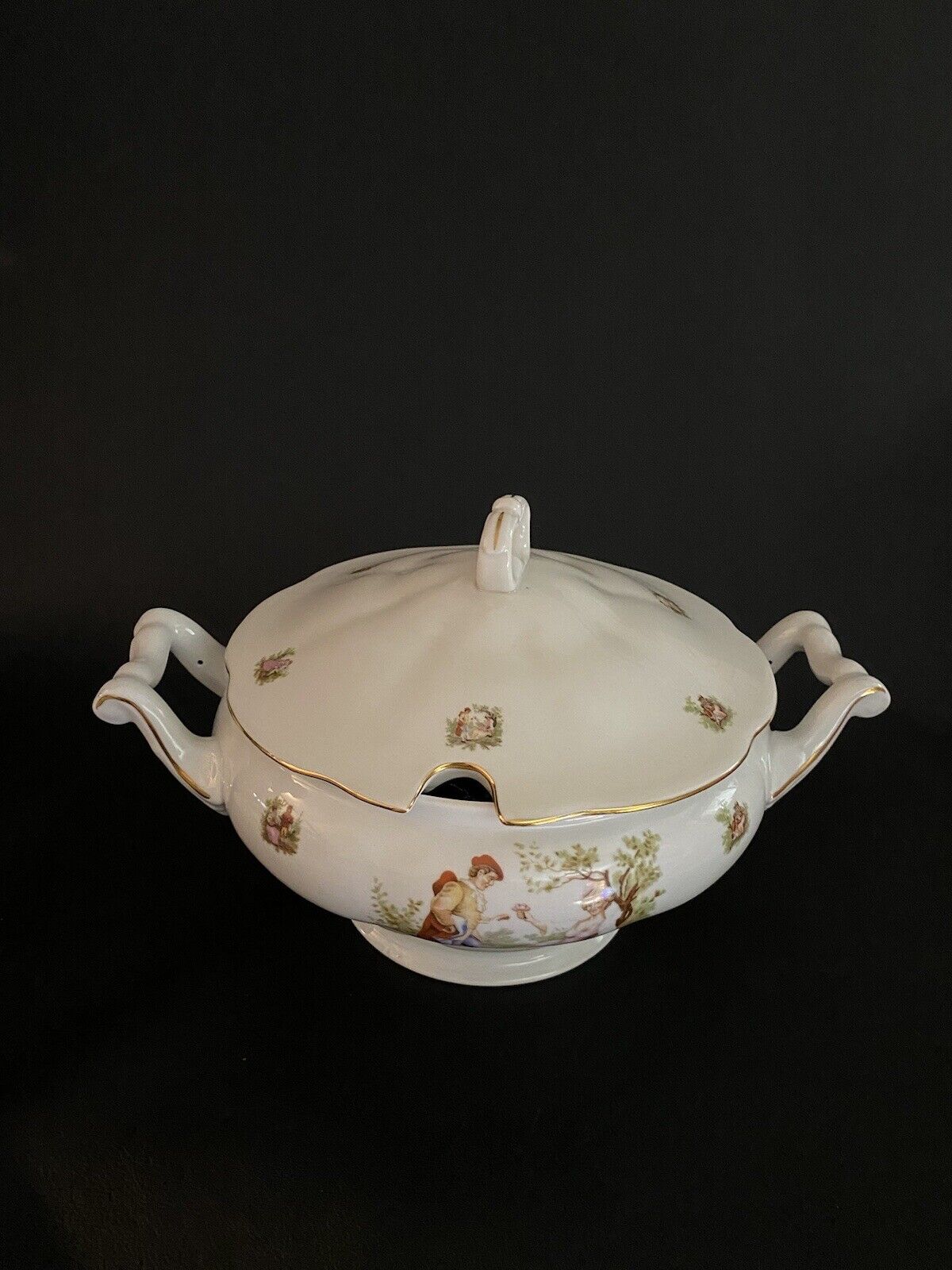 Favolina Man & Lady Gold Trim Tureen and  Lid  Only Made In Poland 3698