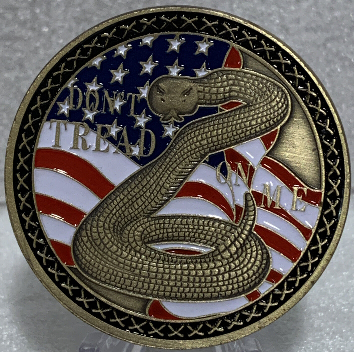 * Don\'t Tread on Me Challenge Coin - Collectible Challenge Coin. 2nd Amendment