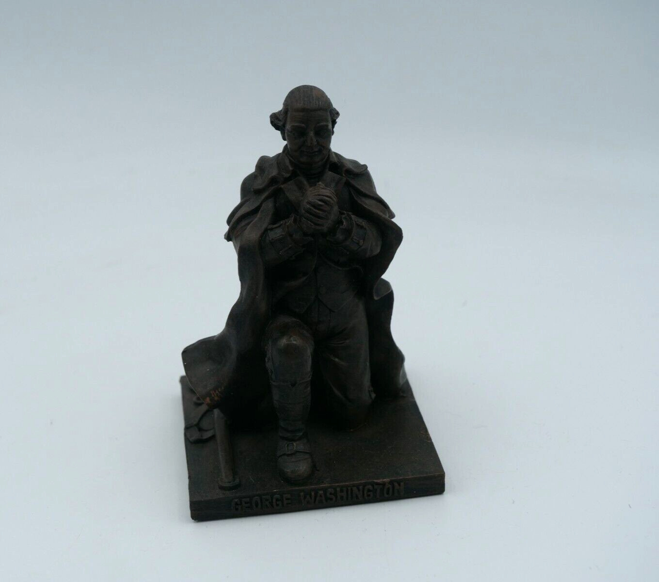 Praying George Washington Valley Forge Battle Figurine