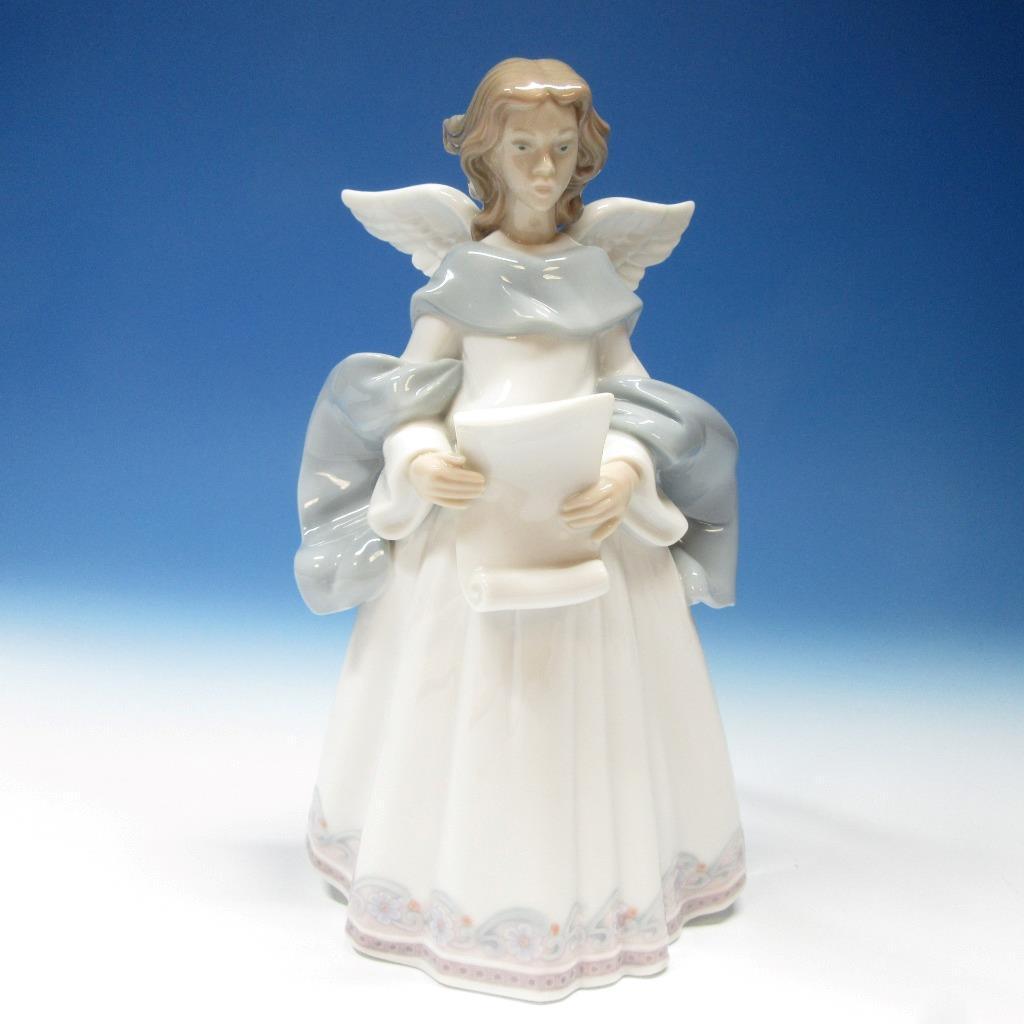 Lladro Porcelain - Rejoice  6321 Figurine - Tree Topper - 8 inches