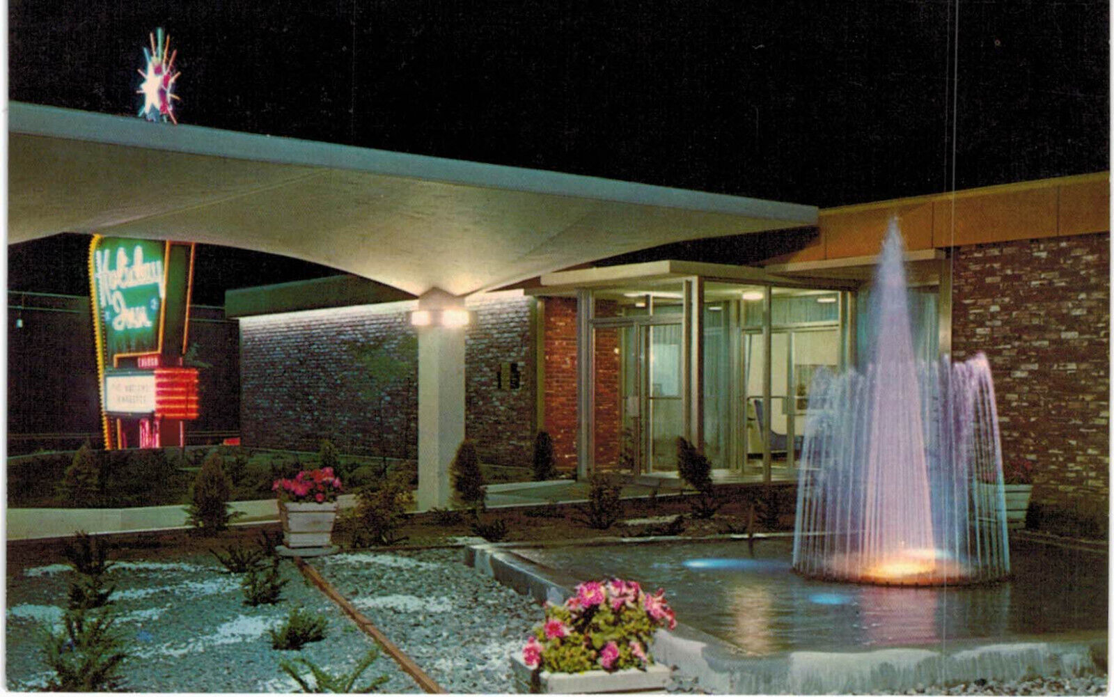 Vintage Postcard - Holiday Inn - Reno Nevada - Fountain