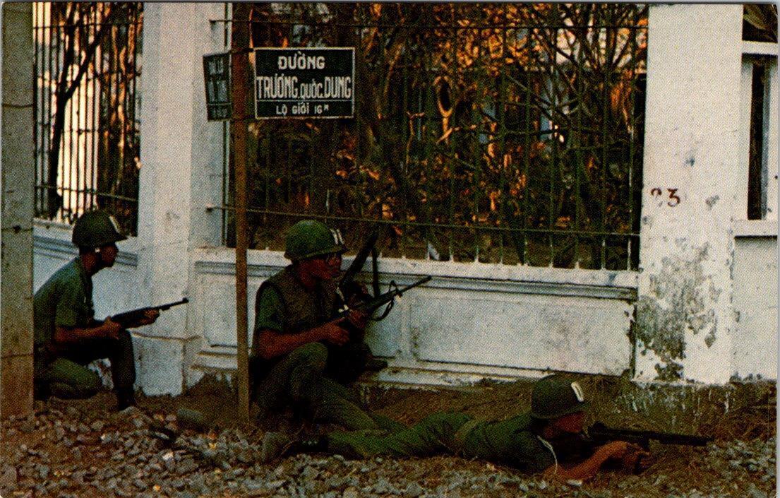 Saigon, Vietnam  STREET FIGHTING~TROOPS~MILITARY ACTION Government Bldg Postcard
