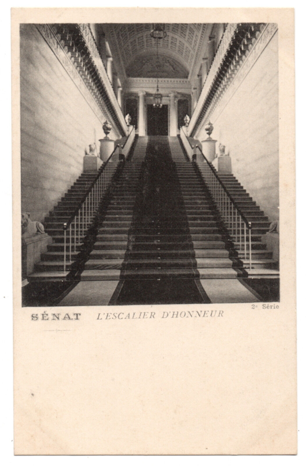 CPA 75 - PARIS - SENAT. L\'Escalier d\'Honneur - 2e série