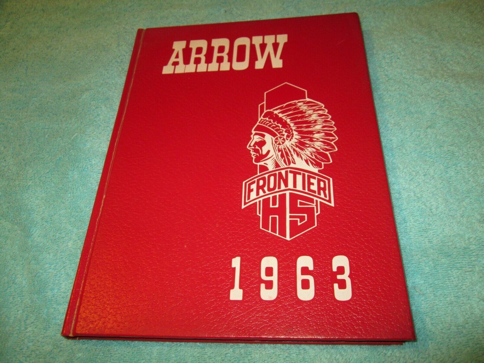 1963 ARROW FRONTIER REGIONAL HIGH SCHOOL YEARBOOK  SOUTH DEERFIELD MASSACHUSETTS